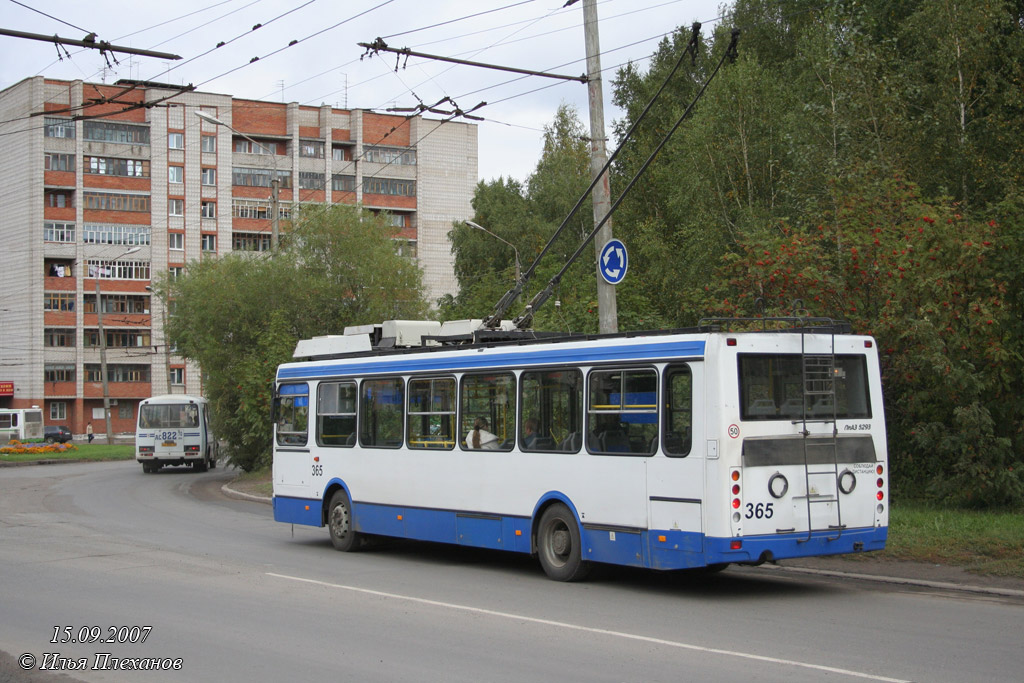 Tomsk, LiAZ-52803 (VZTM) Br. 365