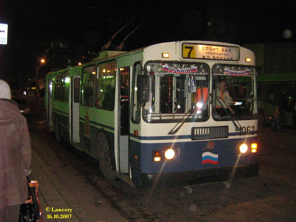 Красноярск, ЗиУ-682Г-016 (018) № 1062