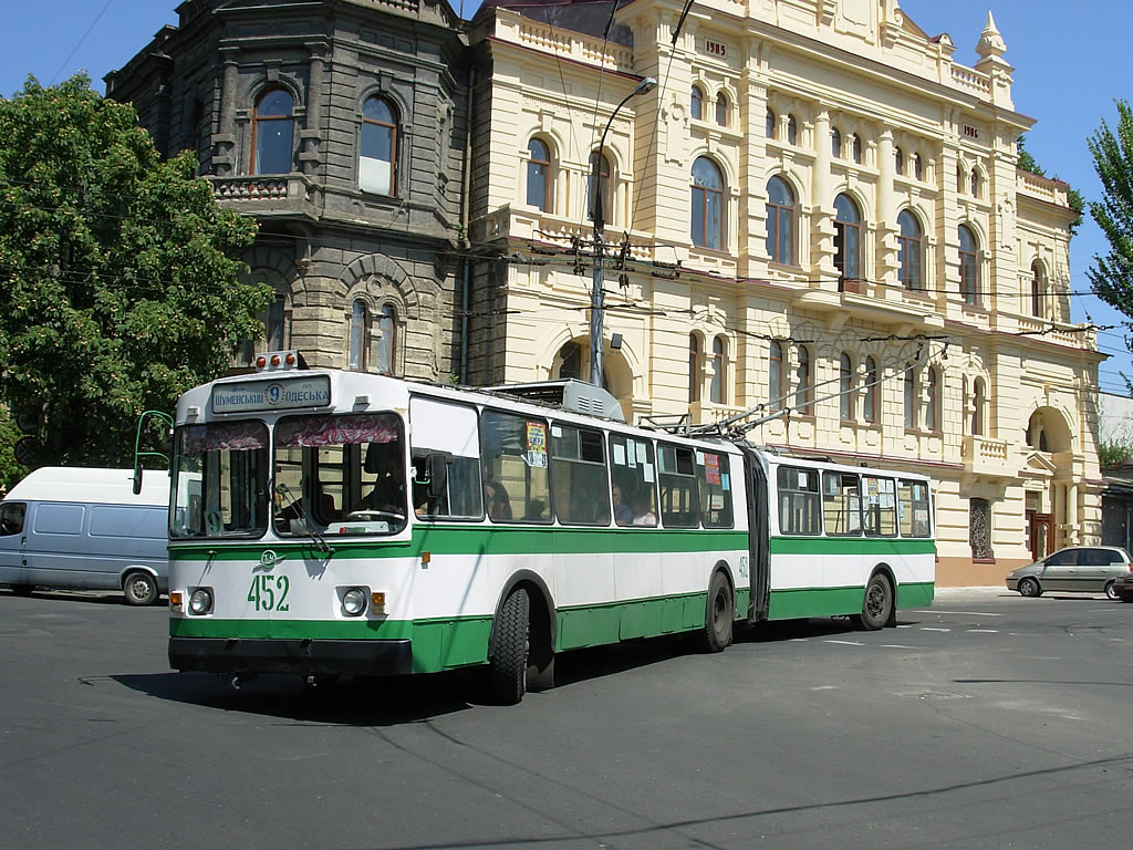 Херсон, ЗиУ-683В01 № 452