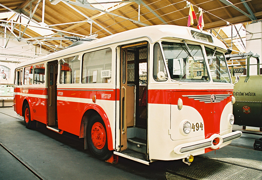 Прага, Škoda 8Tr9 № 494 Прага, Škoda 8Tr9 № 494