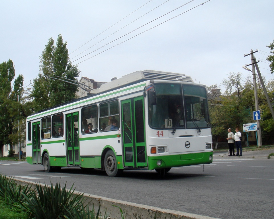Новороссийск, ЛиАЗ-5280 (ВЗТМ) № 44