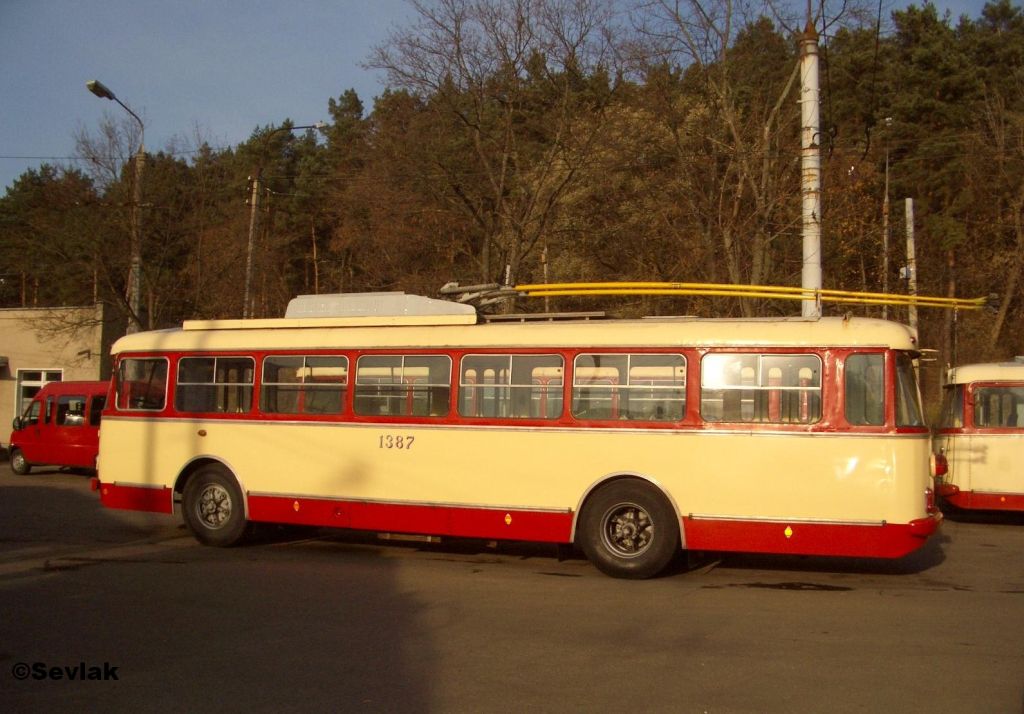 Вильнюс, Škoda 9TrH29 № 1387