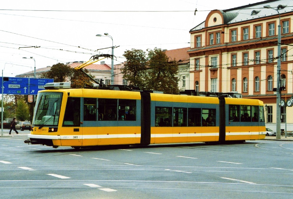 Plzeň, Škoda 03T2 Astra № 303