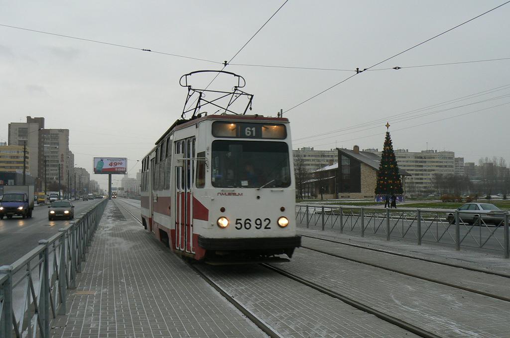 Санкт-Петербург, ЛМ-68М № 5692