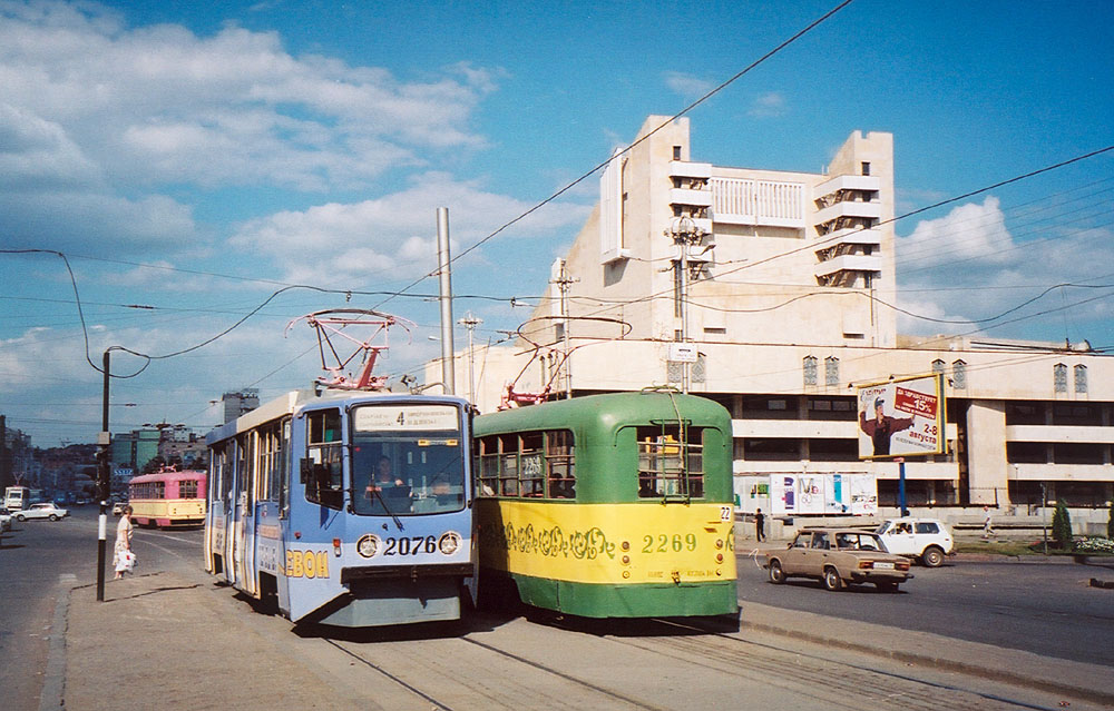 Казань, 71-608КМ № 2076; Казань, РВЗ-6М2 № 2269