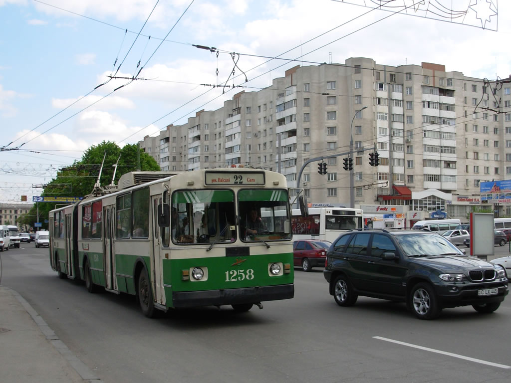 Кишинёв, ЗиУ-683В01 № 1258