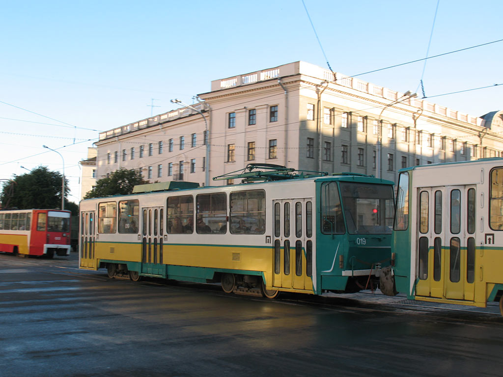Minsk, Tatra T6B5SU č. 019
