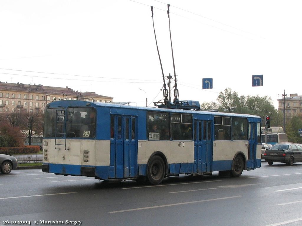 Санкт-Петербург, ЗиУ-682В № 4910