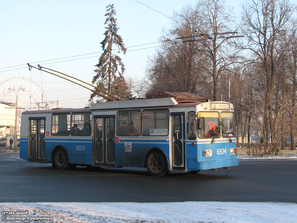 Москва, БТЗ-5276-01 № 6934