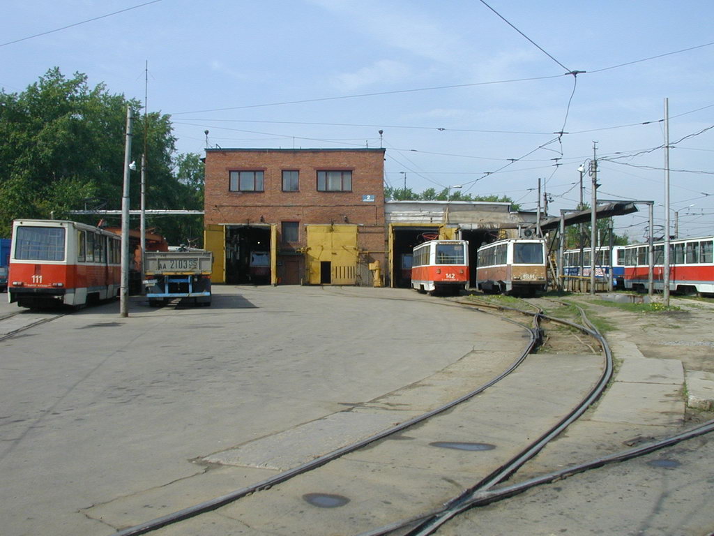 Череповец, 71-605А № 142; Череповец, 71-605 (КТМ-5М3) № СВ-01; Череповец — Разные фотографии