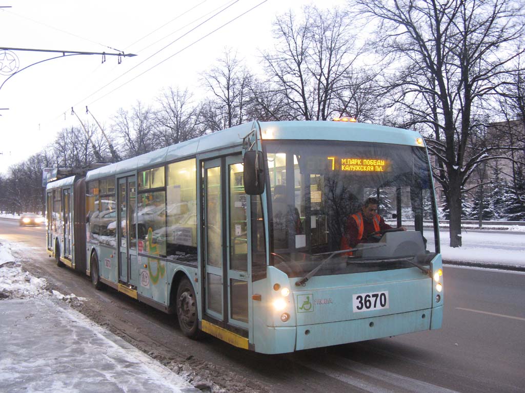 Moskva, Trolza-6206.00 “Megapolis” č. 3670 Moskva, Trolza-6206.00 “Megapolis” č. 3670