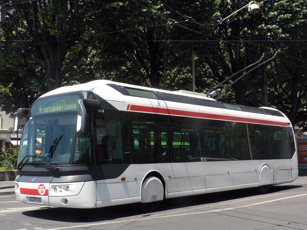 Лион, Irisbus Cristalis ETB 12 № 1819