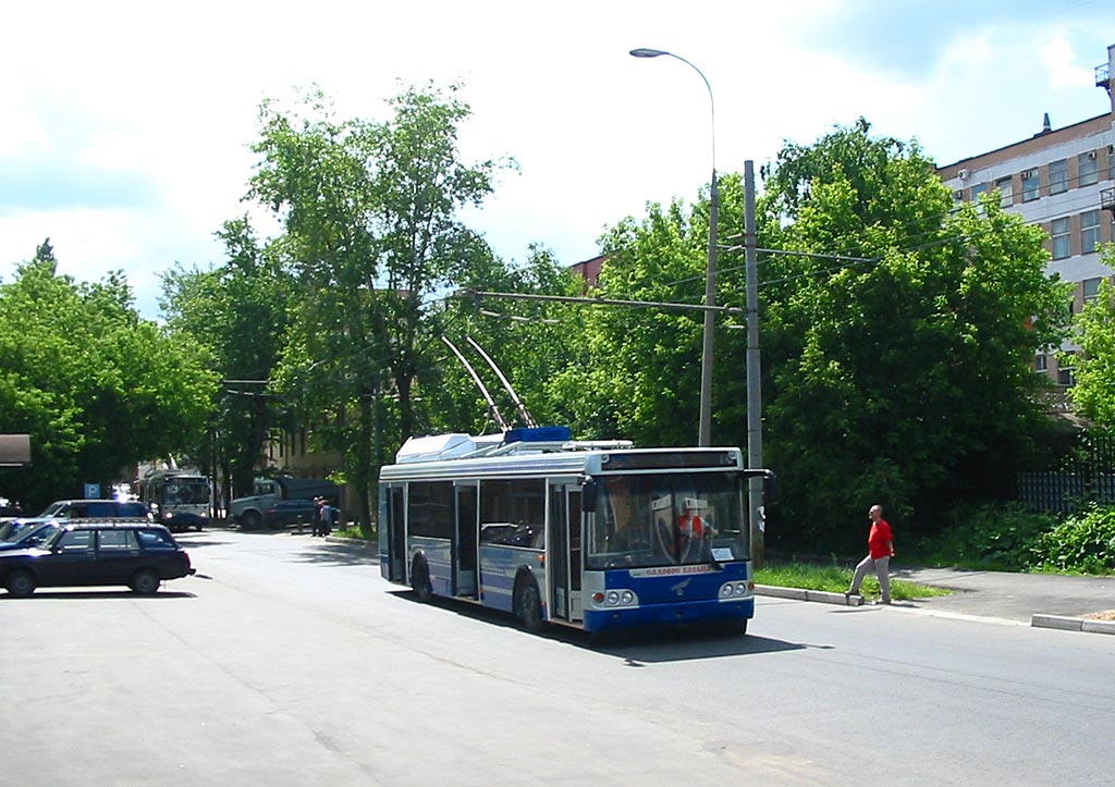 Moscou, MTrZ-52791 “Sadovoye Koltso” N°. 4000; Moscou — Parade to the jubilee of MTrZ on July 2, 2004
