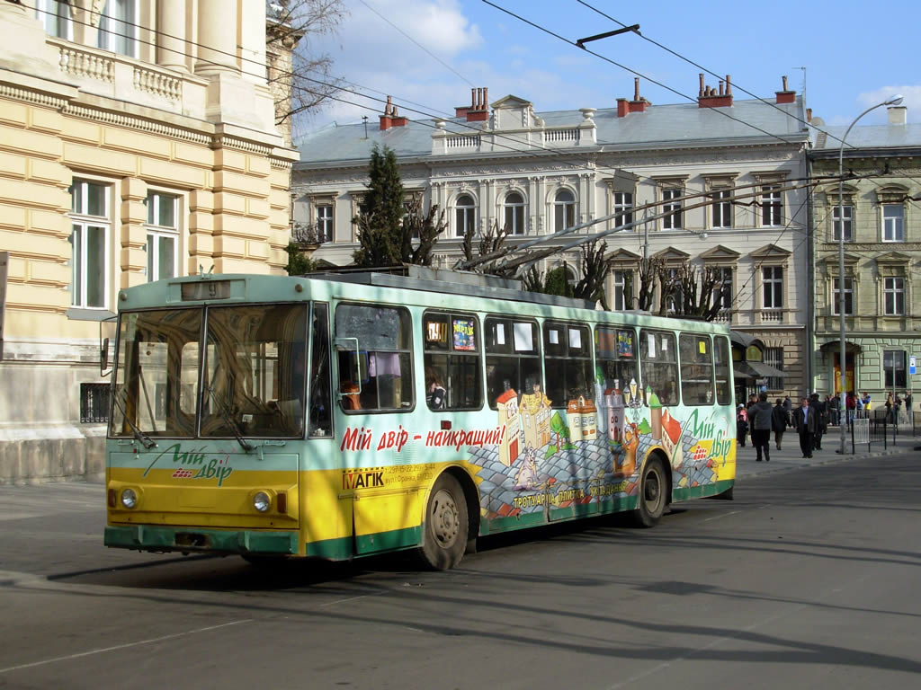 Львов, Škoda 14Tr11/6 № 590