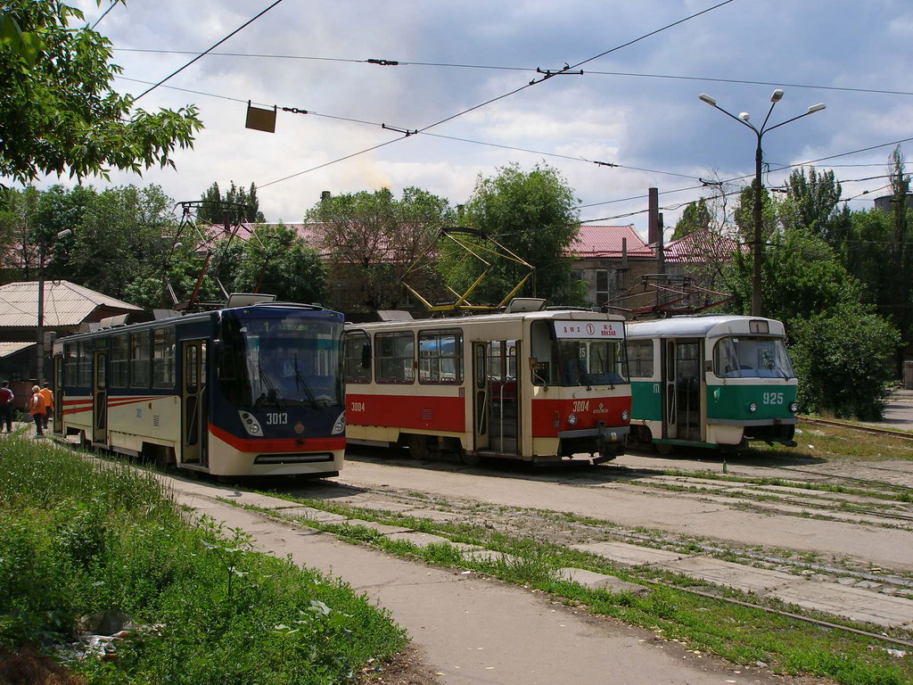 Донецк, К1 № 3013; Донецк, Татра-Юг Т6Б5 № 3004; Донецк, Tatra T3SU № 925; Донецк — Трамвайные линии: сеть 3-го депо