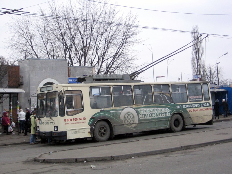 Киев, ЮМЗ Т2 № 4225