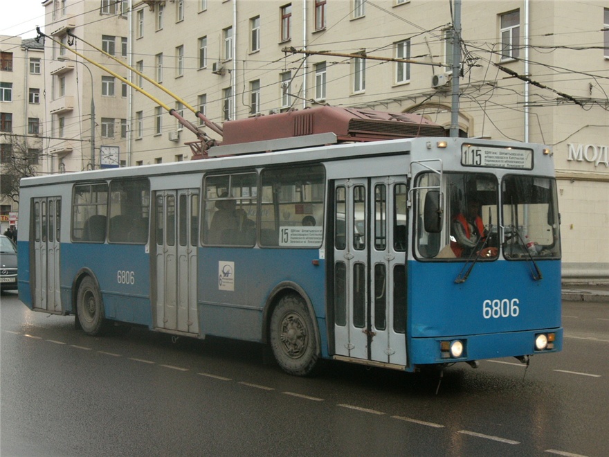 Москва, ЗиУ-682ГМ1 (с широкой передней дверью) № 6806