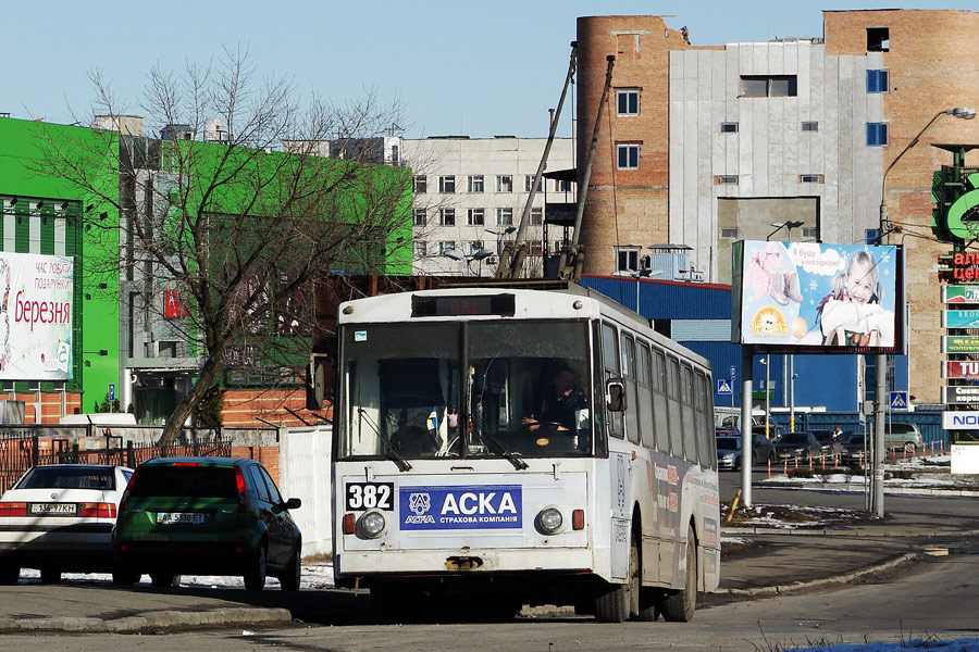 Киев, Škoda 14Tr02/6 № 382