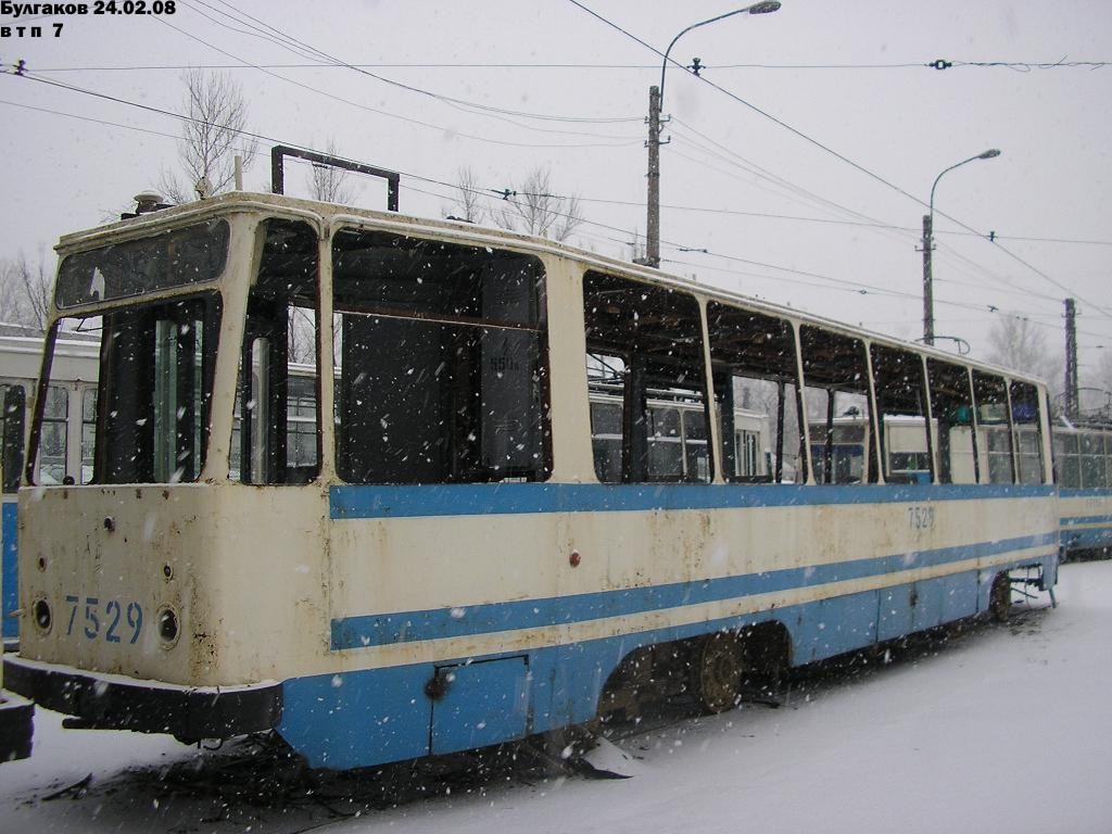 Санкт-Петербург, ЛМ-68М № 7529