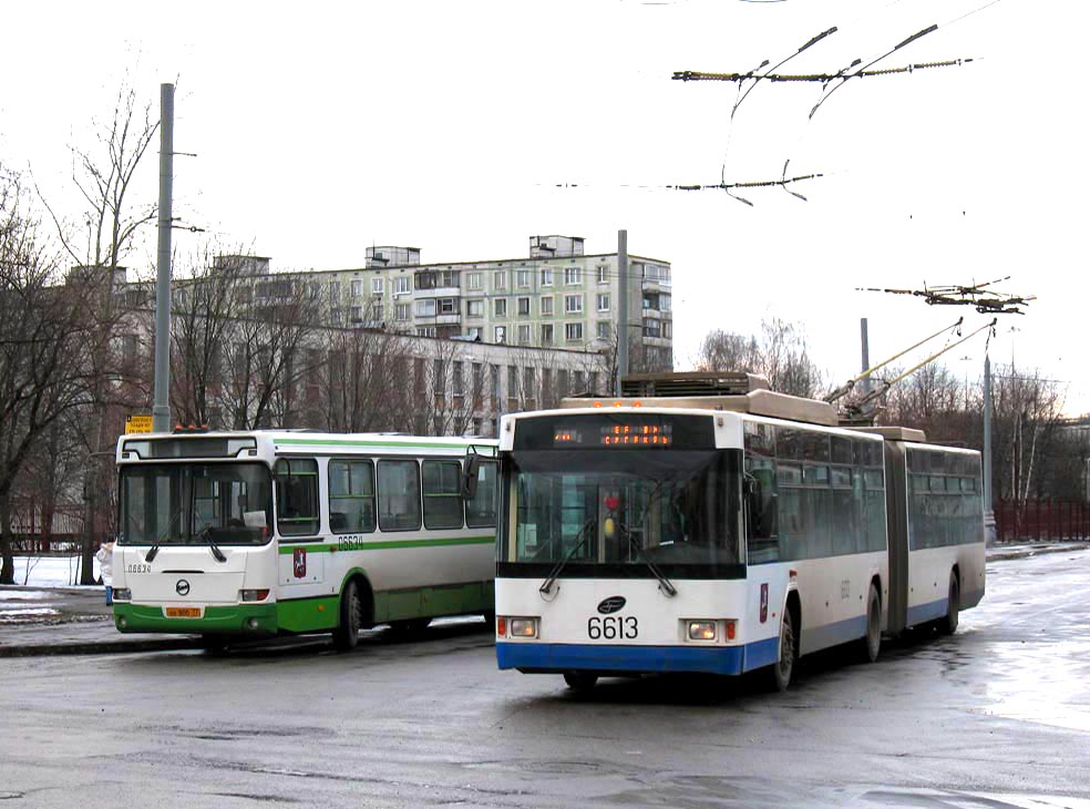 Moskva, VMZ-62151 “Premier” Br. 6613