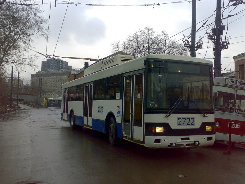 Москва, Тролза-5275.00 № 2722
