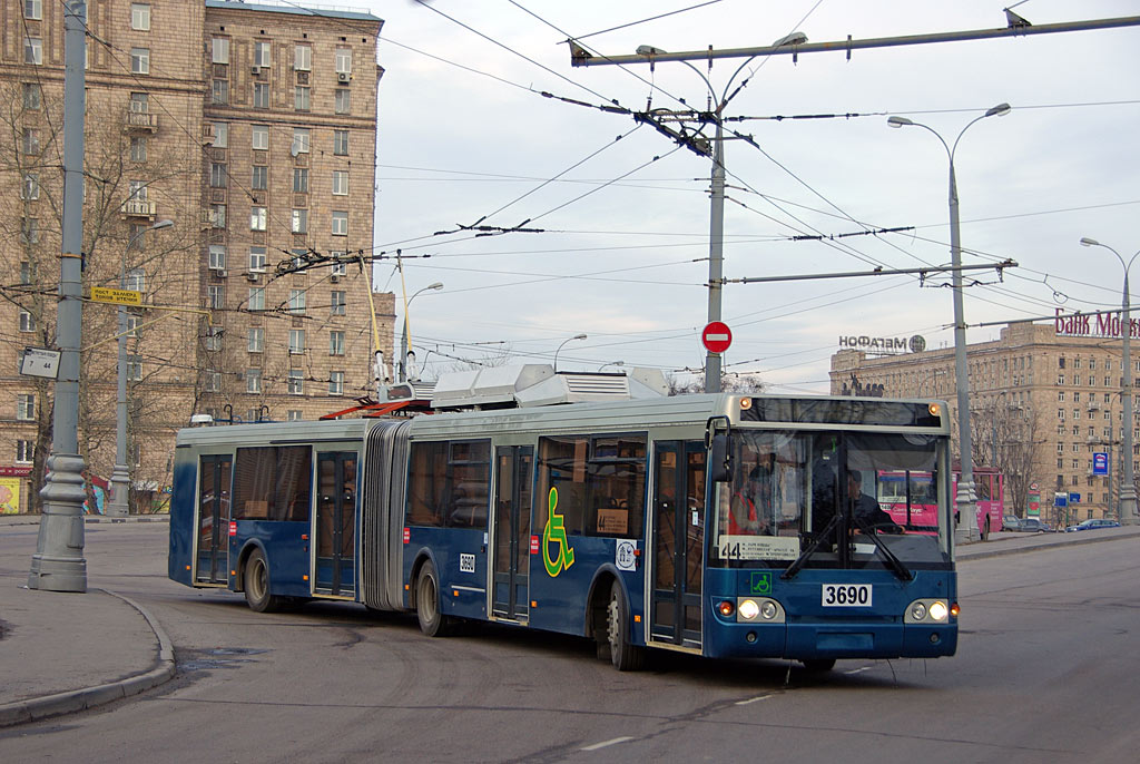 Москва, МТрЗ-6232 № 3690