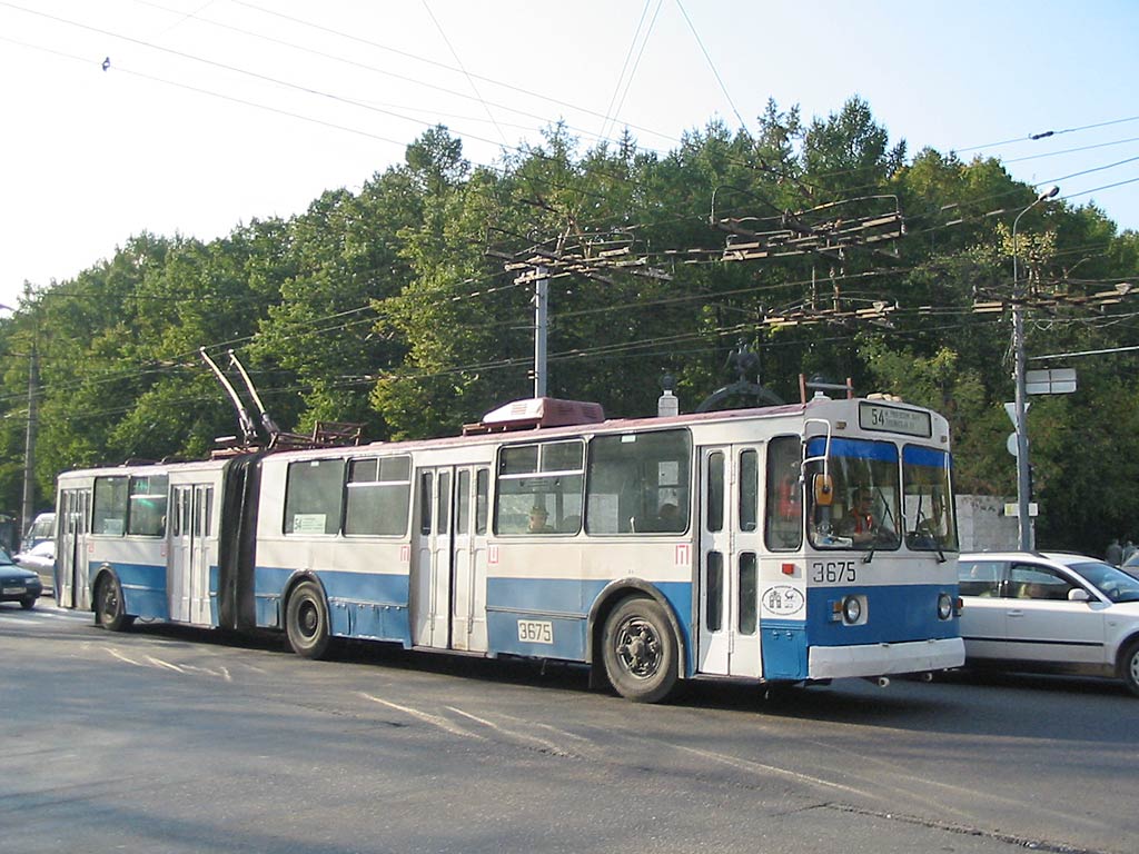 Moskva, ZiU-683B [B00] č. 3675