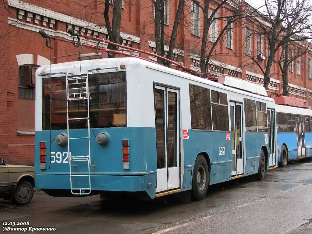 Москва, БТЗ-52761Р № 5921