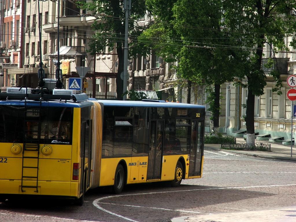 Киев, ЛАЗ E301D1 № 2622