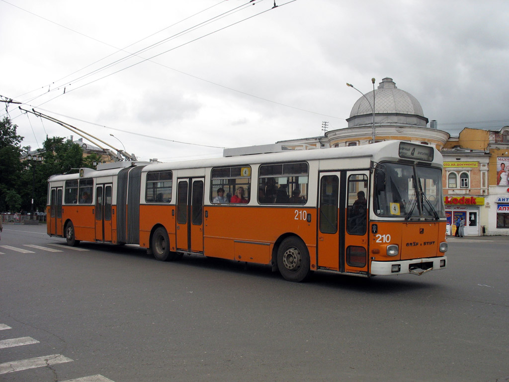 Vologda, Gräf & Stift GE150 M18 č. 210