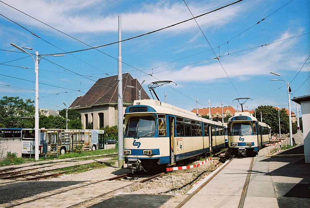 Vienna, SGP 100 № 4-125; Vienna — Interurban Wiener Lokalbahnen