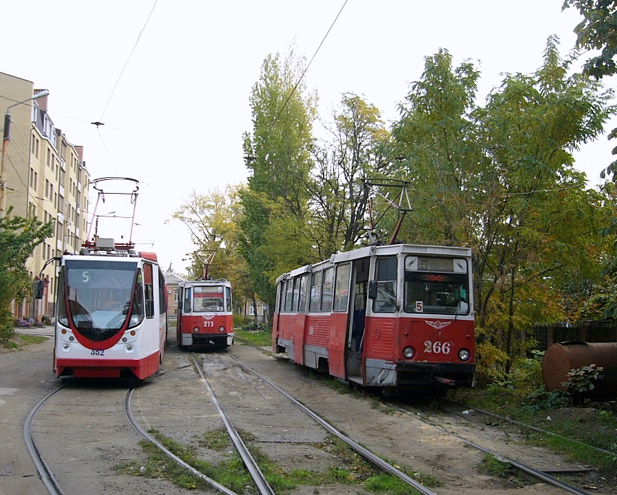 Таганрог, 71-134А (ЛМ-99АЭН) № 352; Таганрог, 71-605 (КТМ-5М3) № 266