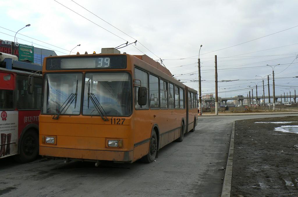 Szentpétervár, VMZ-6215 — 1127