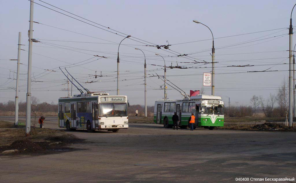 Rybinsk, Gräf & Stift 813 OE112 M11 č. 5; Rybinsk, ZiU-682 GOH Ivanovo č. 6