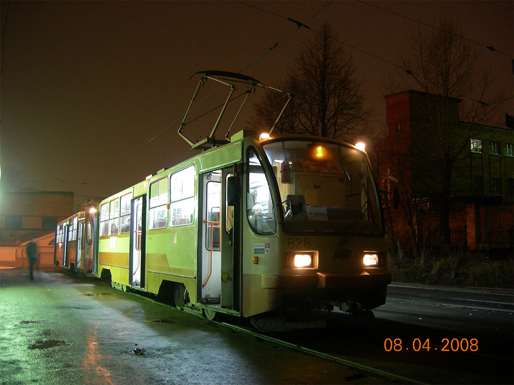 Екатеринбург, 71-403 № 828