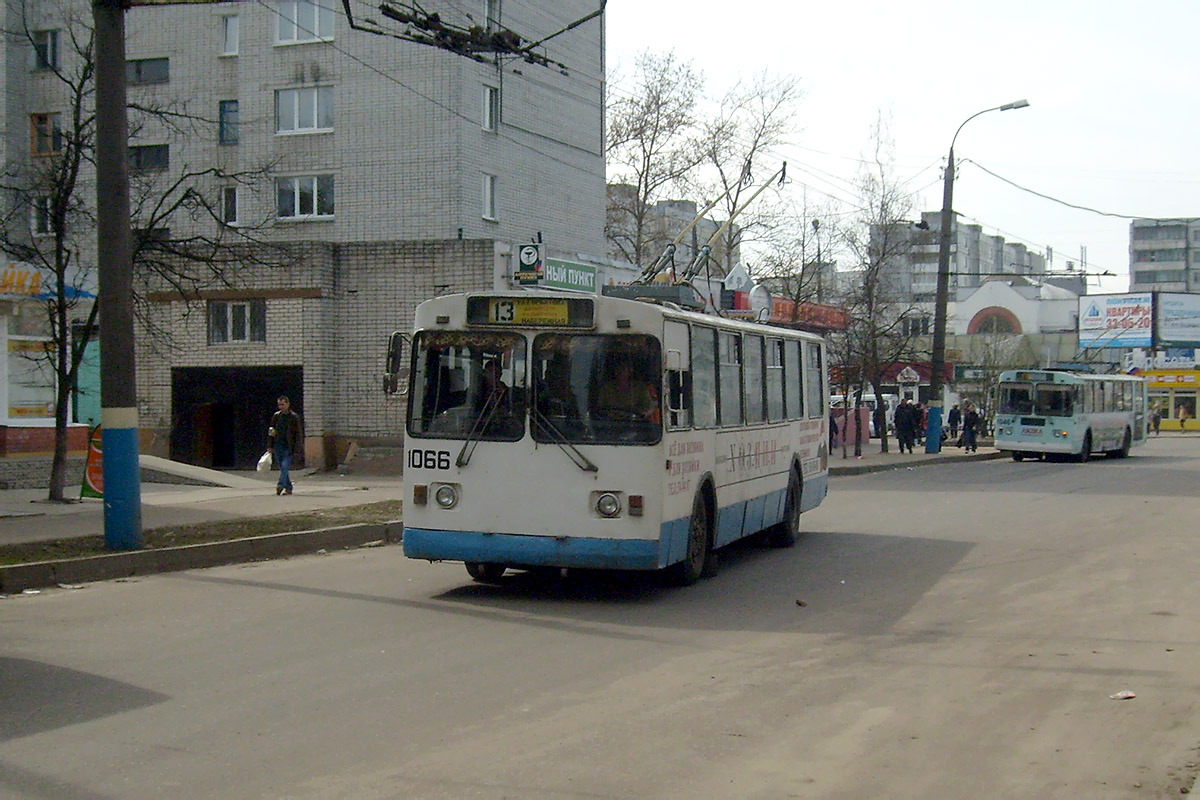 Брянск, ЗиУ-682Г [Г00] № 1066