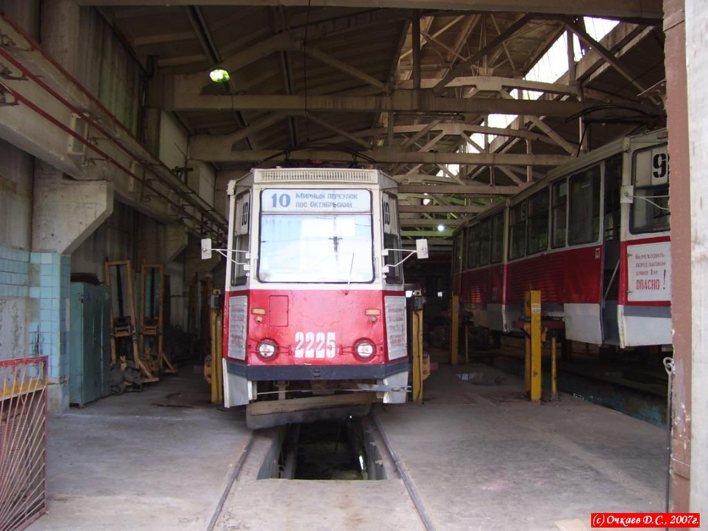 Саратаў, 71-605 (КТМ-5М3) № 2225