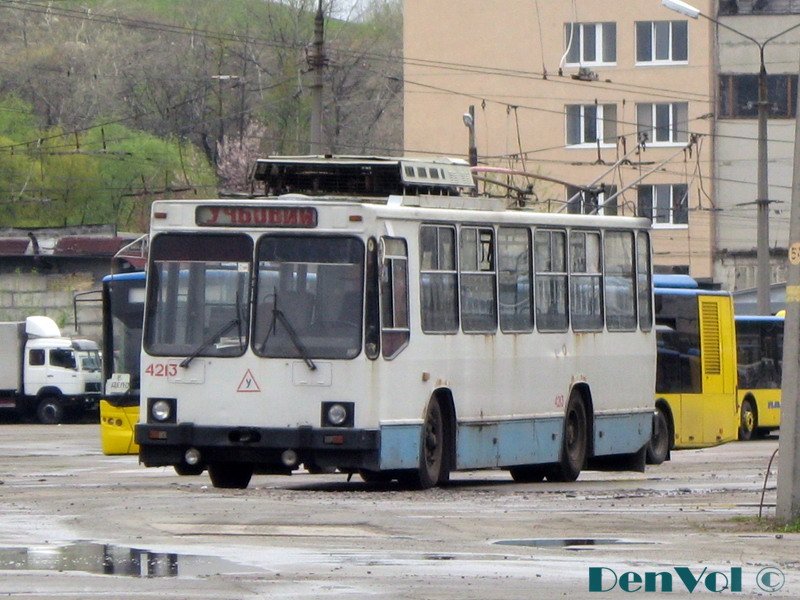 Киев, ЮМЗ Т2 № 4213