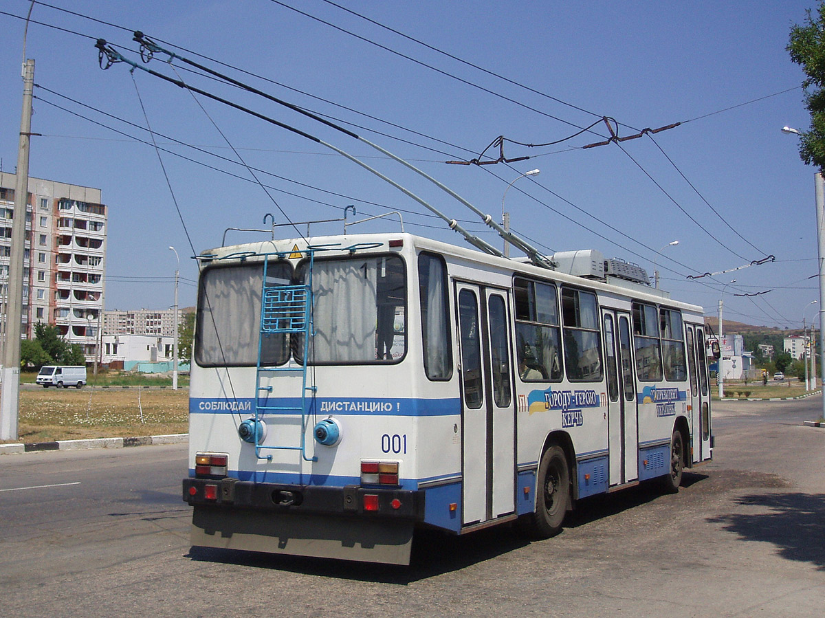Керчь, ЮМЗ Т2.09 № 001