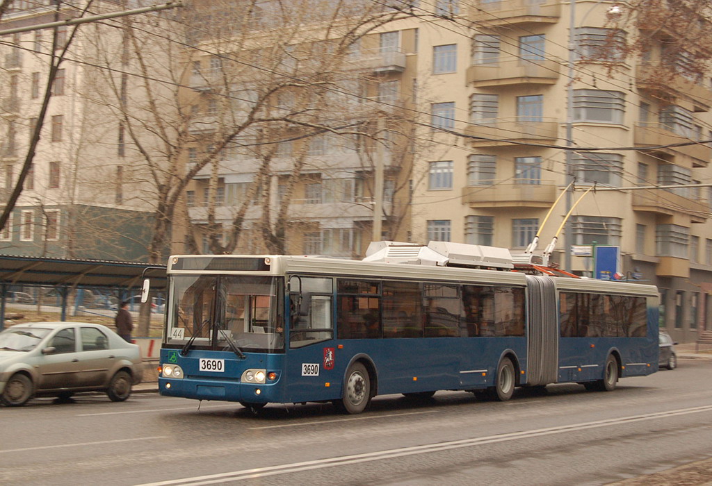 Москва, МТрЗ-6232 № 3690