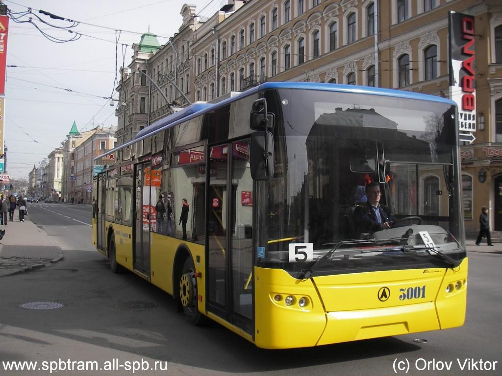 Saint-Petersburg, LAZ E183D1 č. 3001