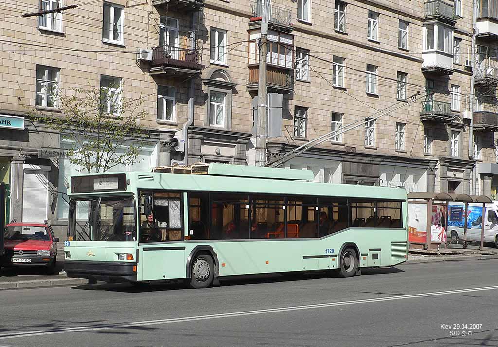 Киев, МАЗ-103Т № 1720
