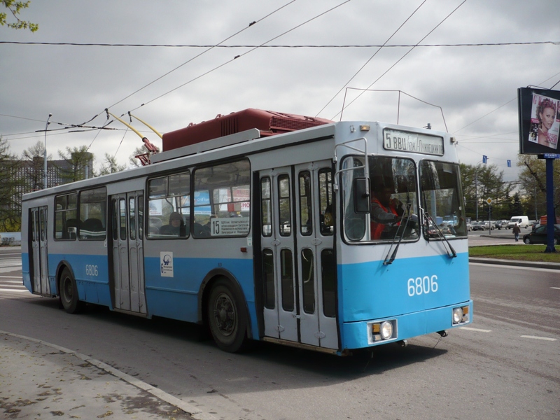 Москва, ЗиУ-682ГМ1 (с широкой передней дверью) № 6806