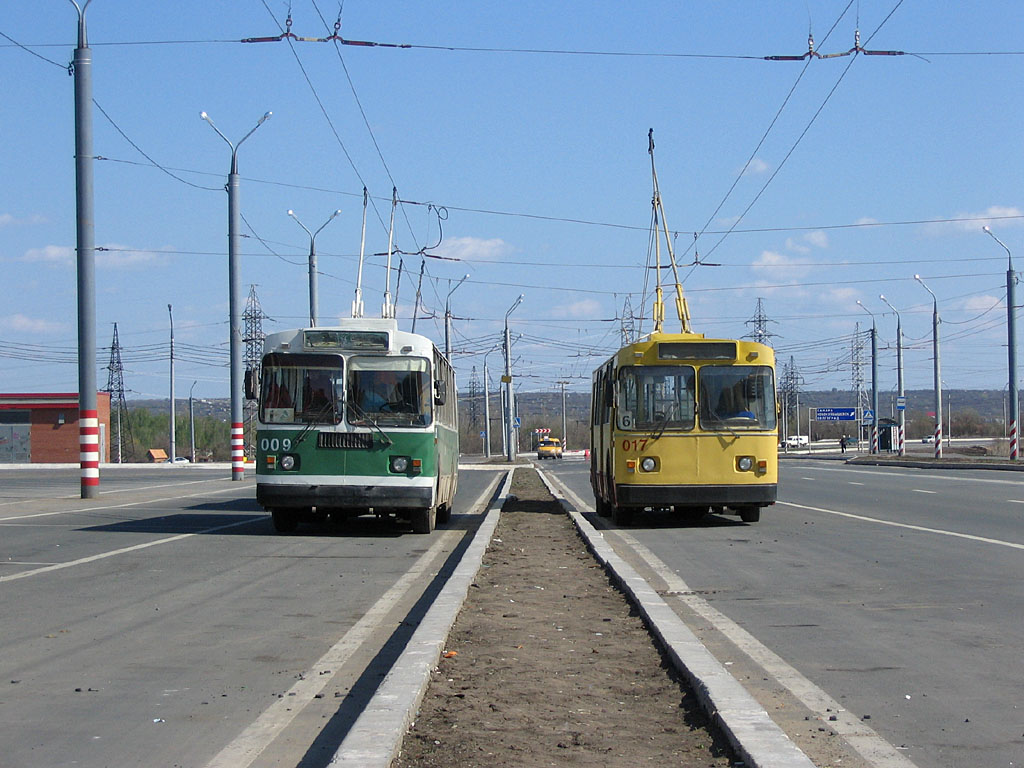 Новокуйбышевск, ЗиУ-682Г (СЗТМ) № 009; Новокуйбышевск, ЗиУ-682 (ВМЗ) № 017; Новокуйбышевск — Конечные станции и кольца