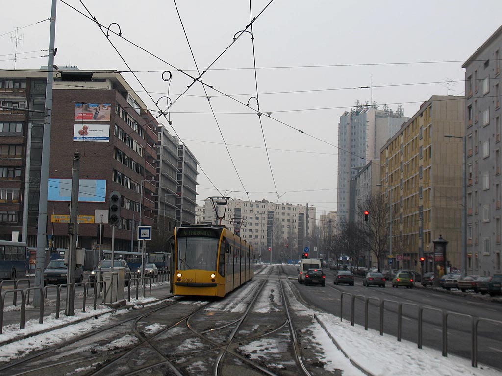 Будапешт, Siemens Combino Supra NF12B № 2002