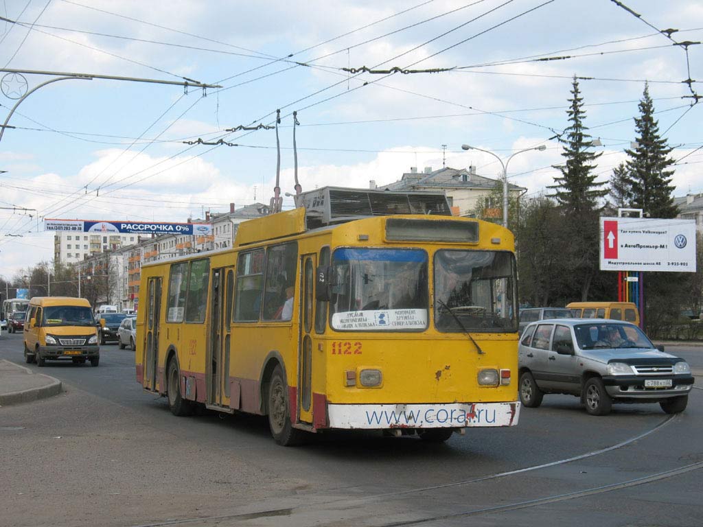 Уфа, БТЗ-52011 № 1122