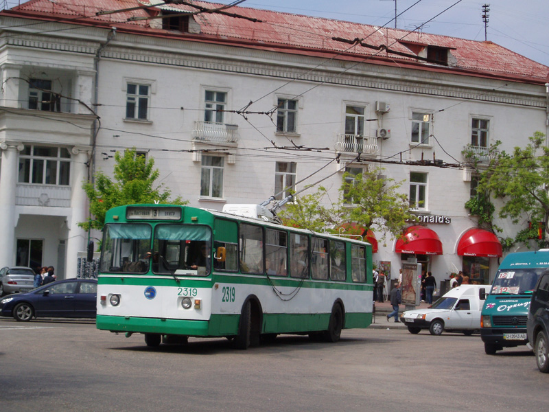 Севастополь, ЗиУ-682В [В00] № 2319