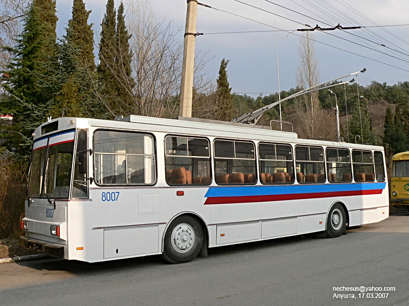 Кримський тролейбус, Škoda 14Tr02/6 № 8007 Кримський тролейбус, Škoda 14Tr02/6 № 8007