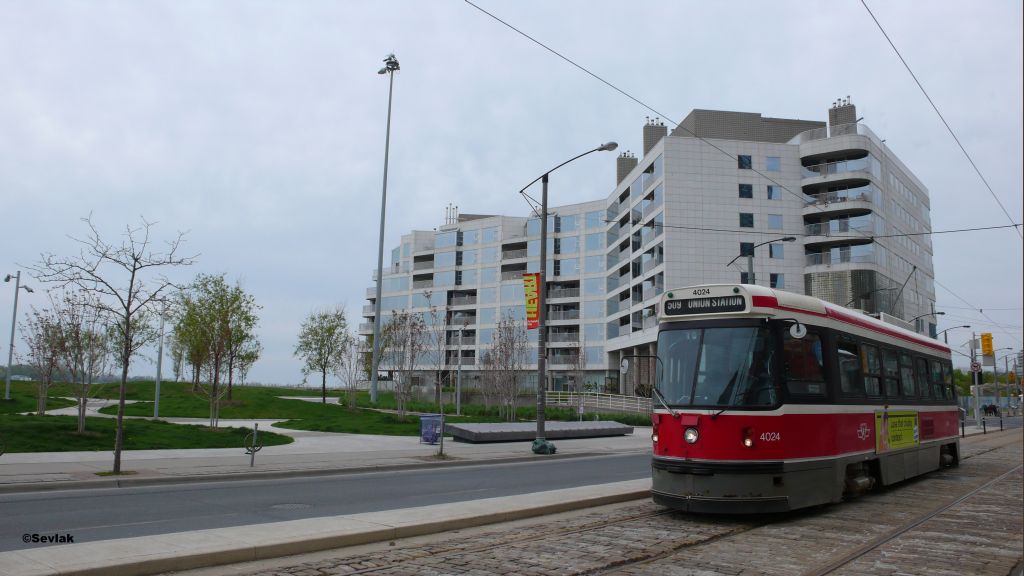 Toronto, UTDC CLRV — 4024