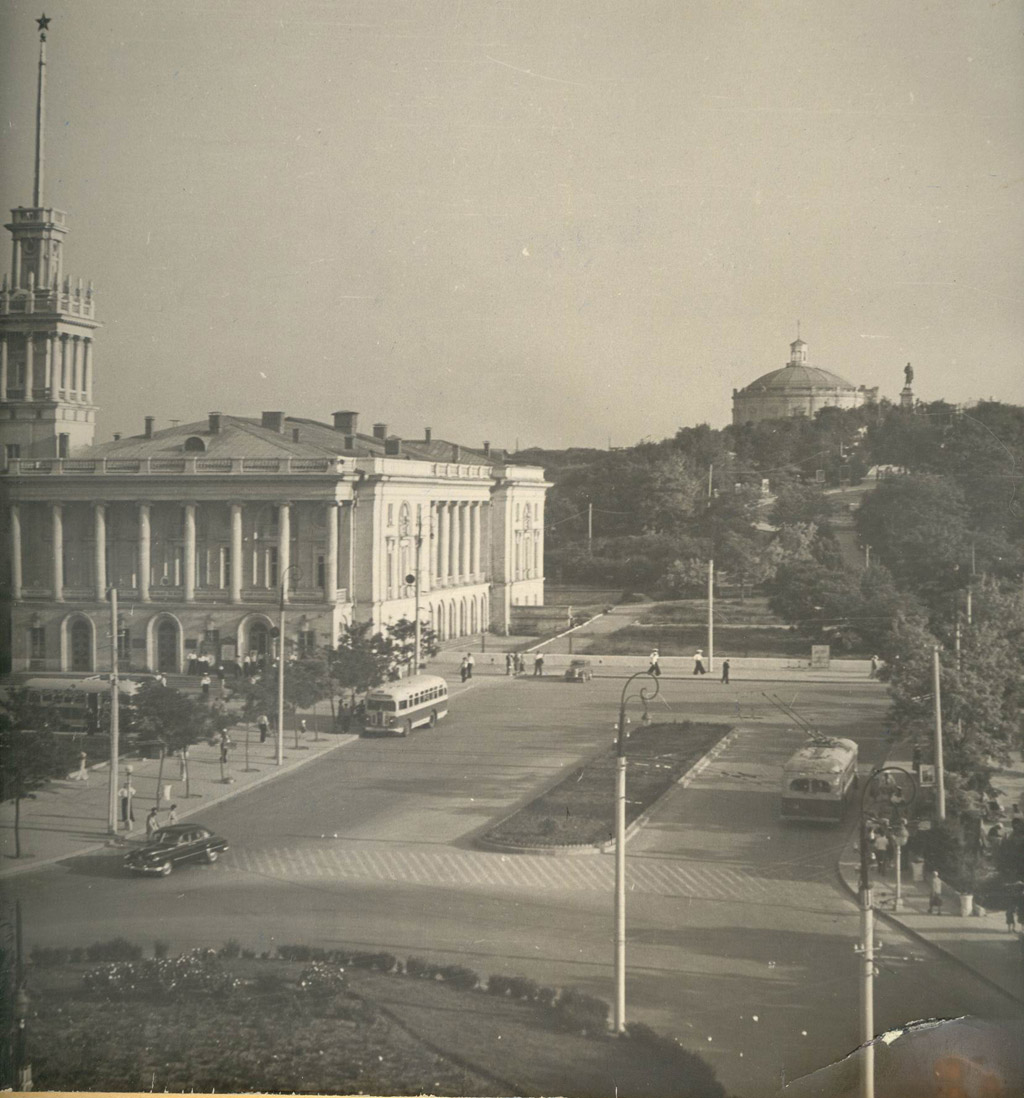 Севастополь — Исторические фотографии троллейбусов; Севастополь — Троллейбусные линии и кольца